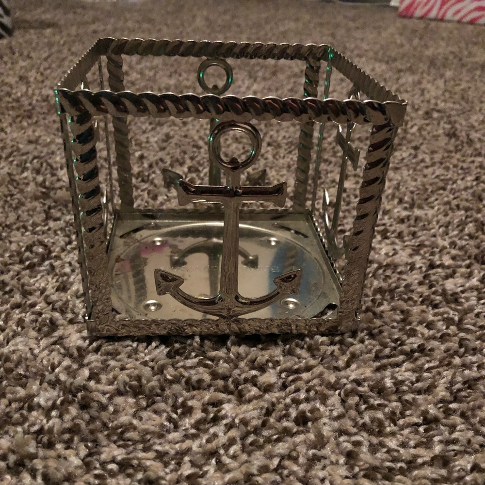 Bath and body works candle holder